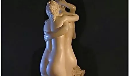 Chica serviporno romantico rubia en todos los agujeros en gangbang