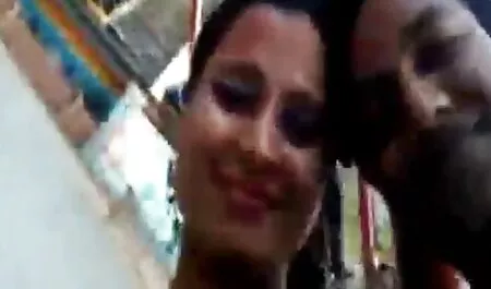 Por la mañana un hombre tiene una chica a la edad de videos romanticos xxx 18 años al orgasmo,