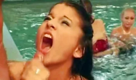 Niño con xxxx romantico juguetes