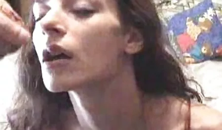 Gina atando a una chica justo en la porno románticos oficina