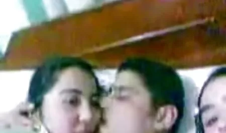 Dos rusos con la hábil caricia de sus lenguas videos eroticos romanticos