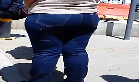 Cámara oculta filmó videos de sexo románticos una vaca rusa en la ducha