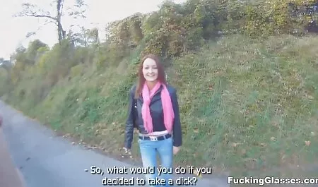 La videos románticos de sexo mujer caminando de la mano y el centro del sexo