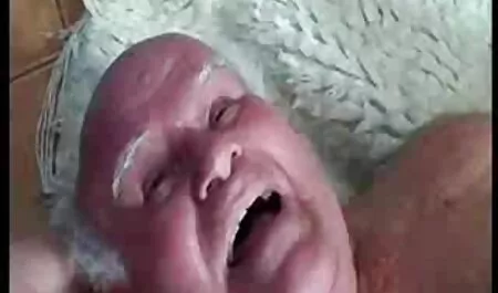 Hombres peludos y videos xxx románticos chicas flexibles filmando porno casero
